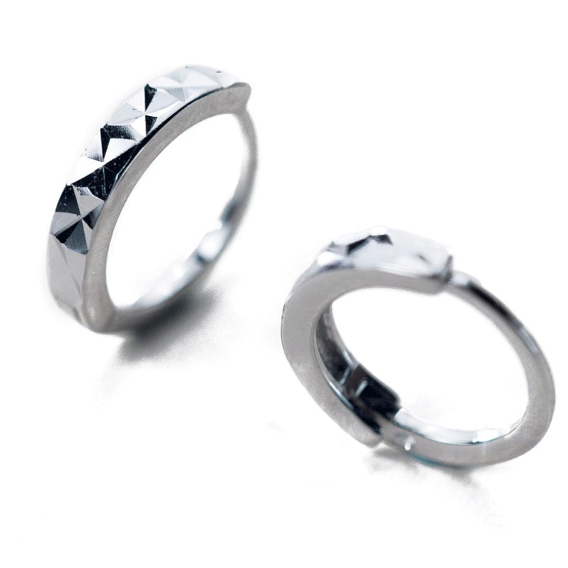 Round earrings, short flower