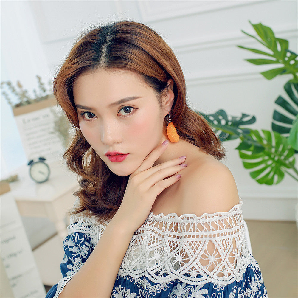 Simple And Versatile Earrings With Orange Petals