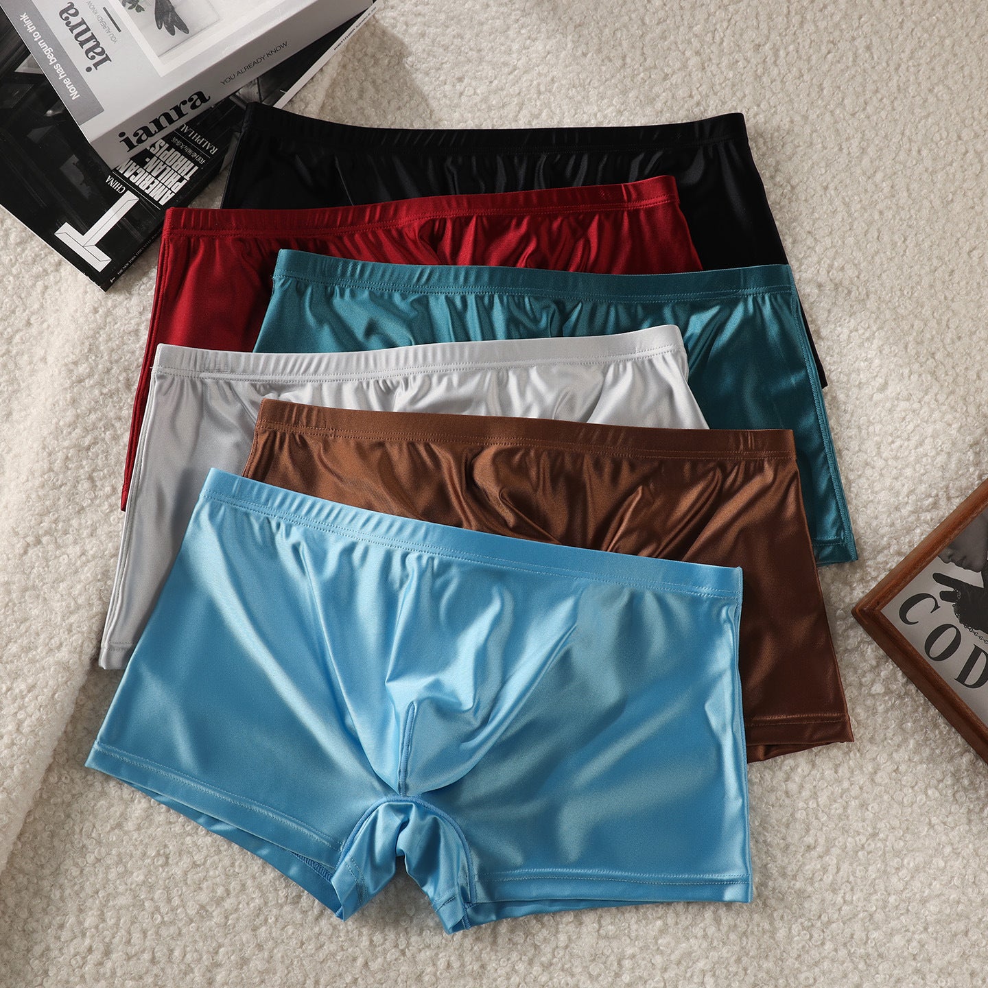 Men's Mid-rise Solid Color Shorts