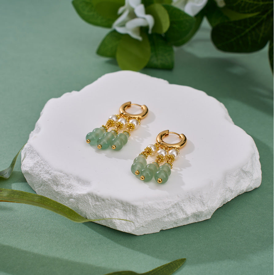Light Luxury Retro Earrings With Pearl Water Droplets