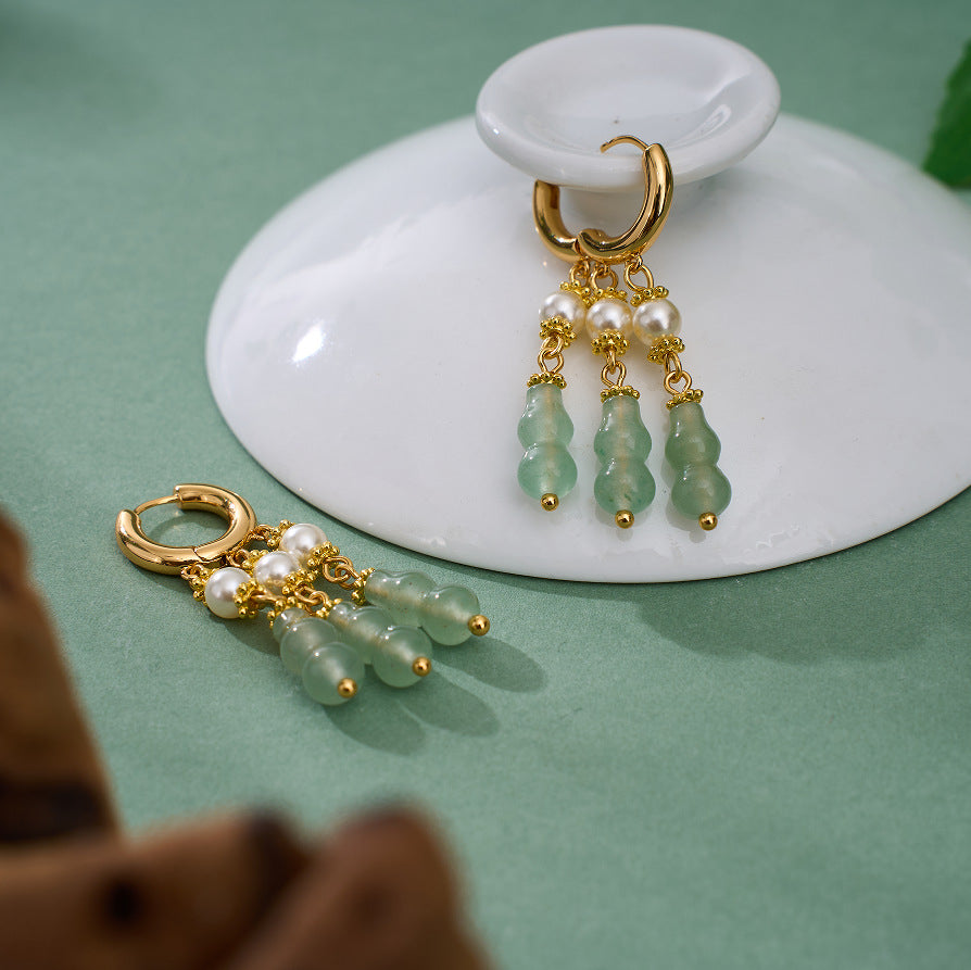 Light Luxury Retro Earrings With Pearl Water Droplets