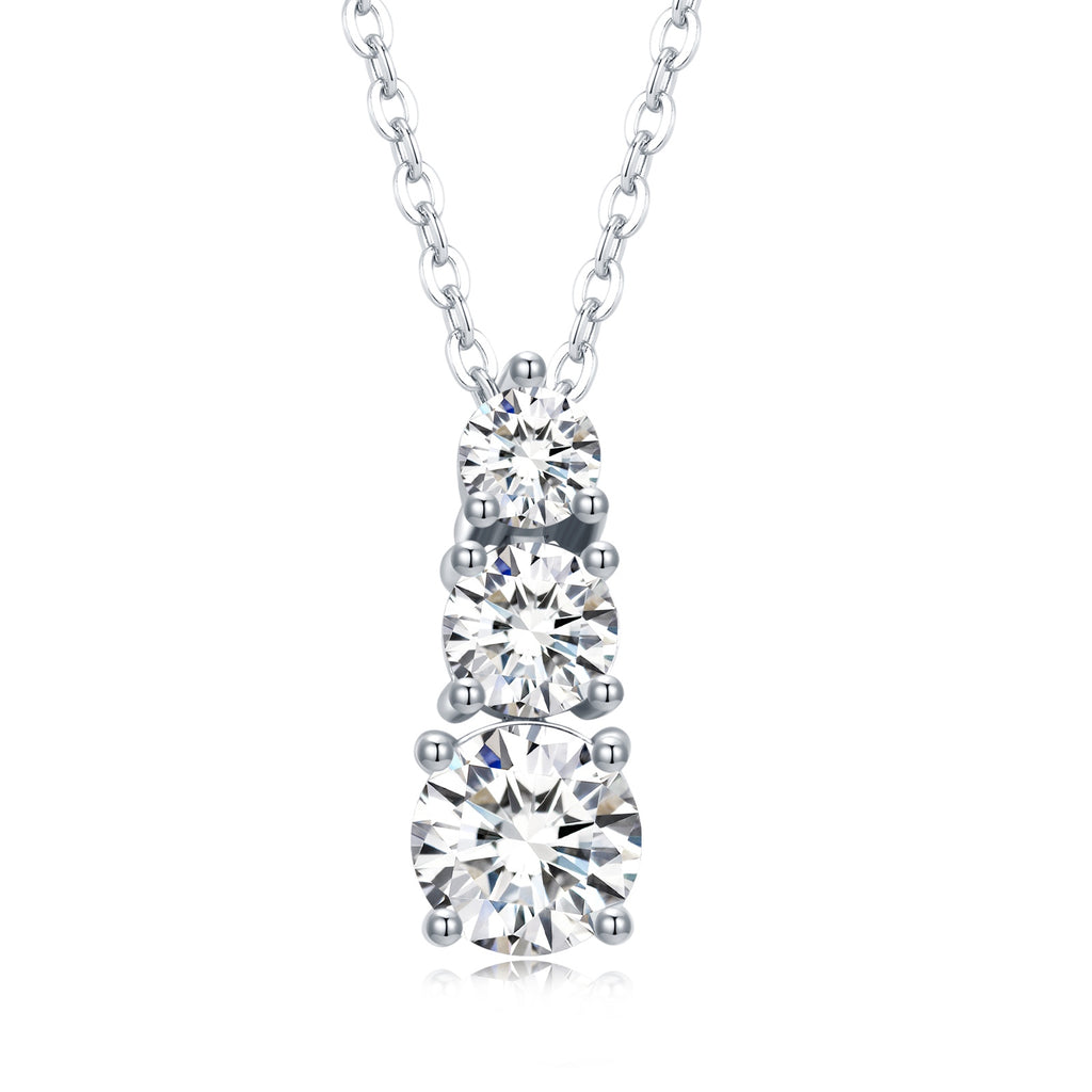 A Luxurious And Fashionable Minimalist Jewelry Pendant Necklace Set With Top-quality Moissanite, Made Of S925 Silver Electroplated With Platinum.