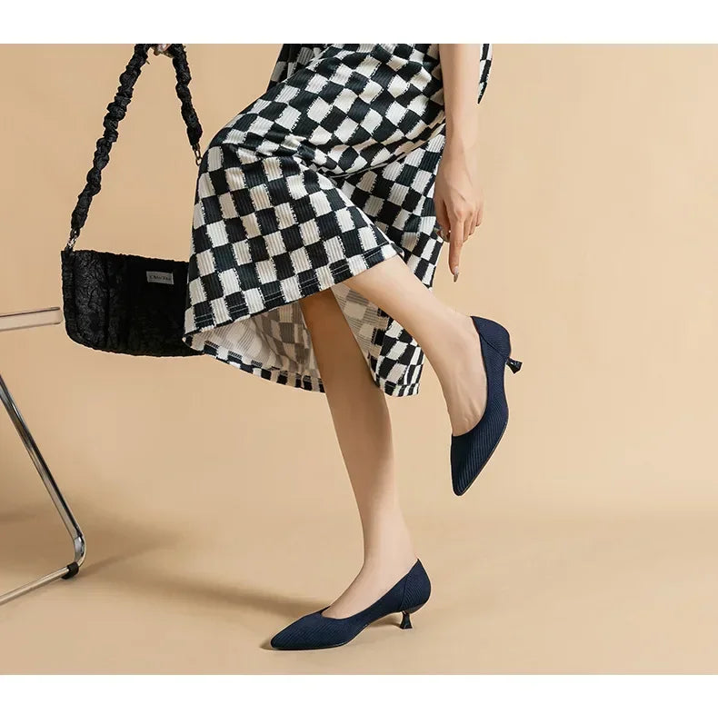 Women's Solid Color Flat Shoes Casual Fashion Breathable Non Slip Rubber Sole Pointed Non-Slip Comfortable Spring and Autumn