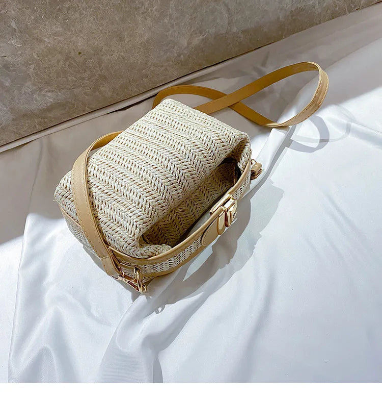 HOMEFISH Summer Small Straw Handbag Trendy Shoulder Bag Woven Bucket Crossbody Bag Casual Seaside Beach Bag Gilrs Handle Tote