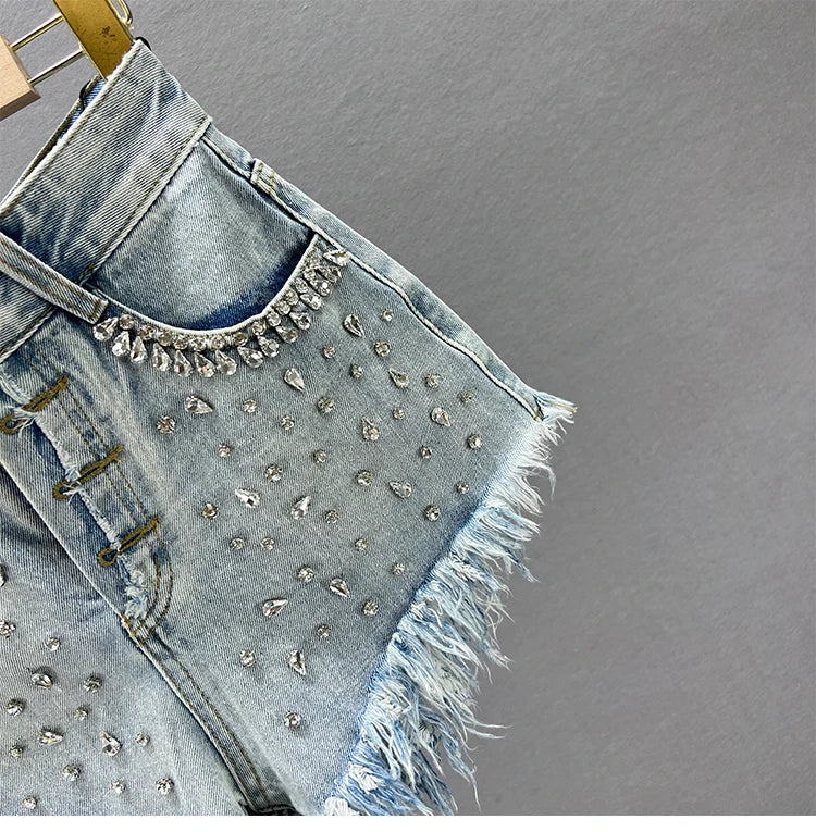 Diamond-Embedded Denim Shorts Women's Fashionable 2023 New Summer High Waist Loose Slimming Raw Hem Wide Legs Short Hot Pants
