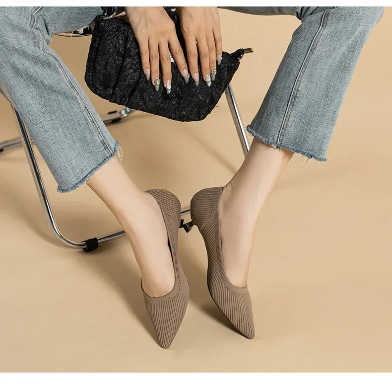 Women's Solid Color Flat Shoes Casual Fashion Breathable Non Slip Rubber Sole Pointed Non-Slip Comfortable Spring and Autumn