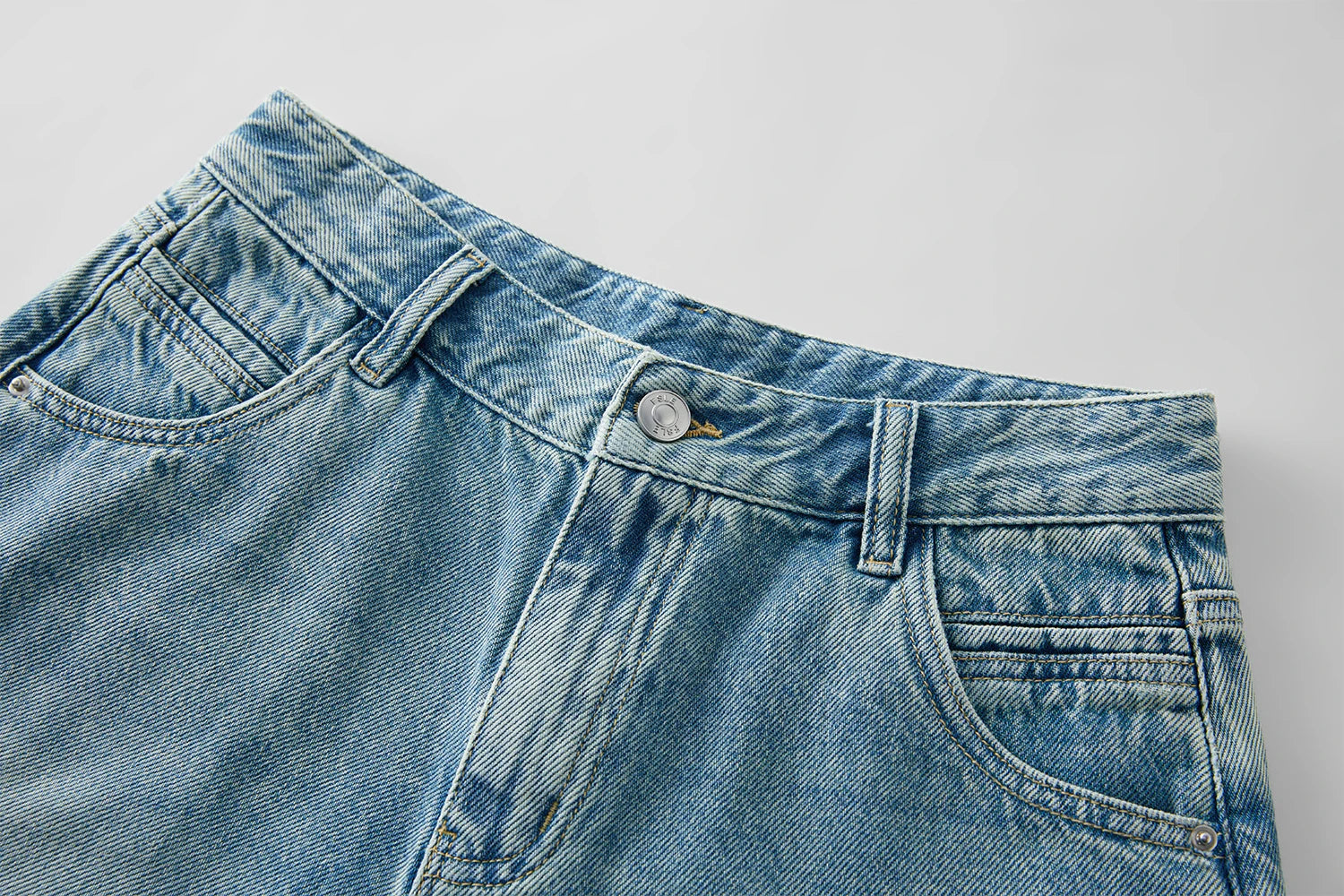 FSLE MInimalism Style Raw Edge Tassel High Waist Jeans for Women 2025 Summer New Simple Versatile Slim Denim Shorts 25FS12666
