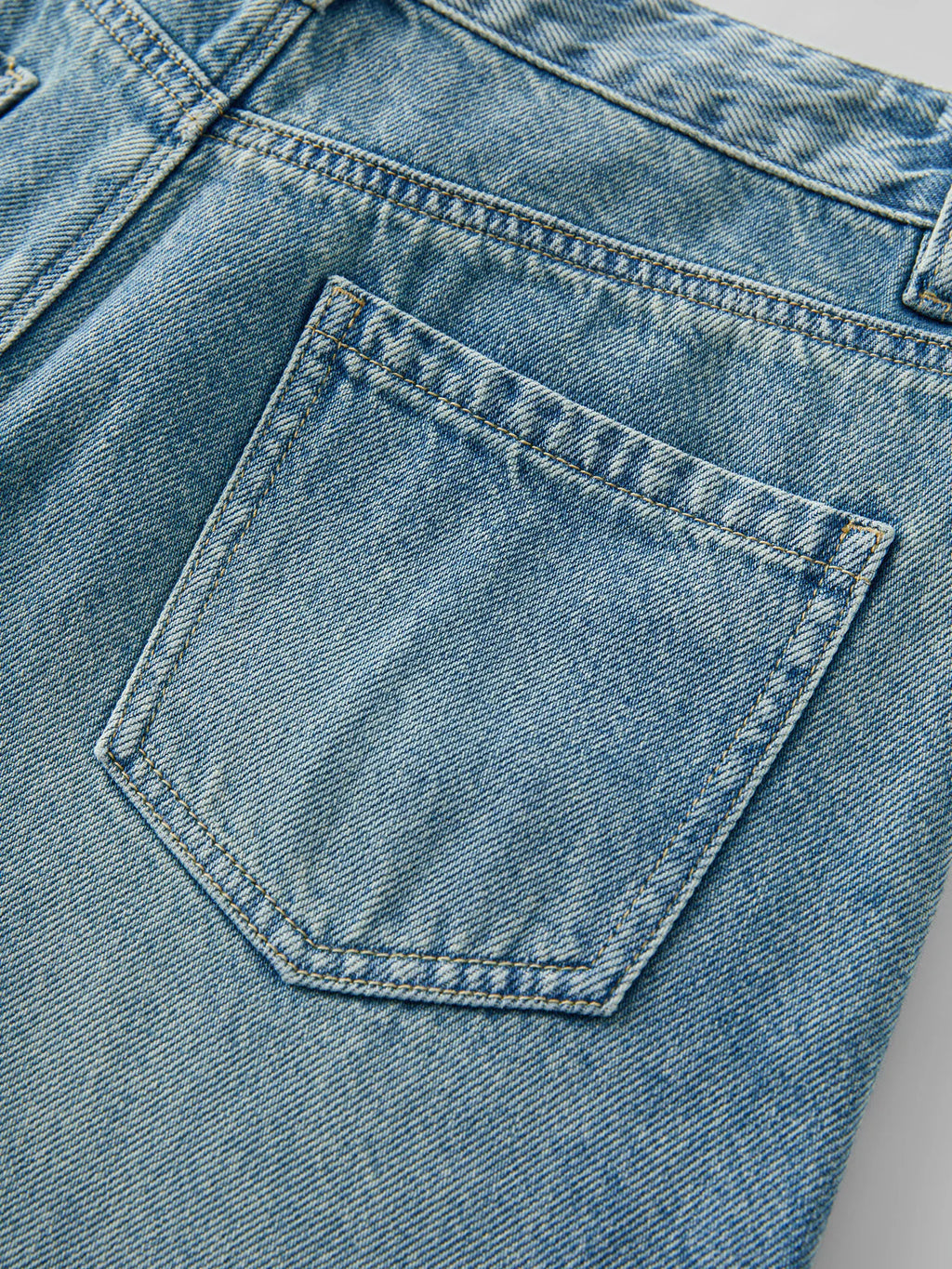 FSLE MInimalism Style Raw Edge Tassel High Waist Jeans for Women 2025 Summer New Simple Versatile Slim Denim Shorts 25FS12666