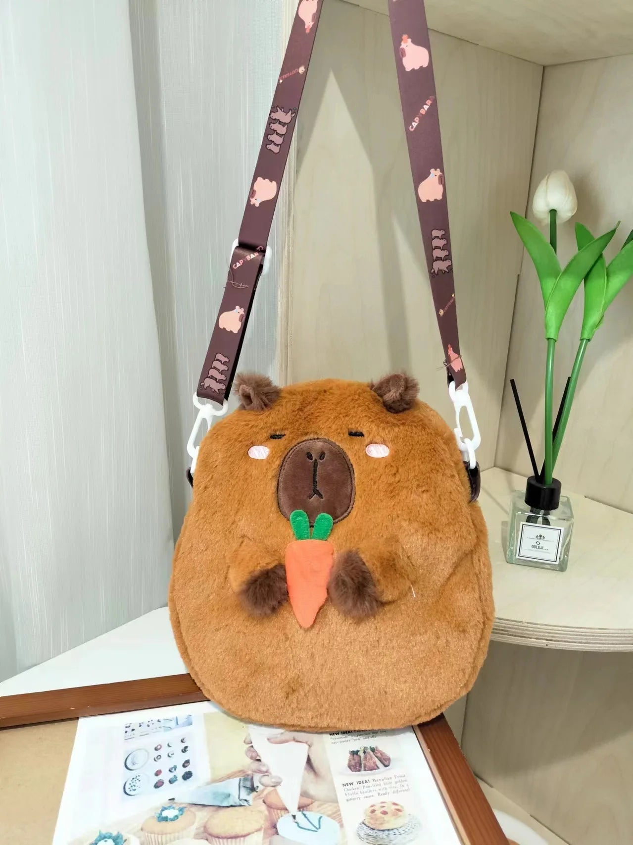 Large Capacity Capybara Plush Shoulder Bag Cartoon Capybara Handbag Unisex Capybara Handbag