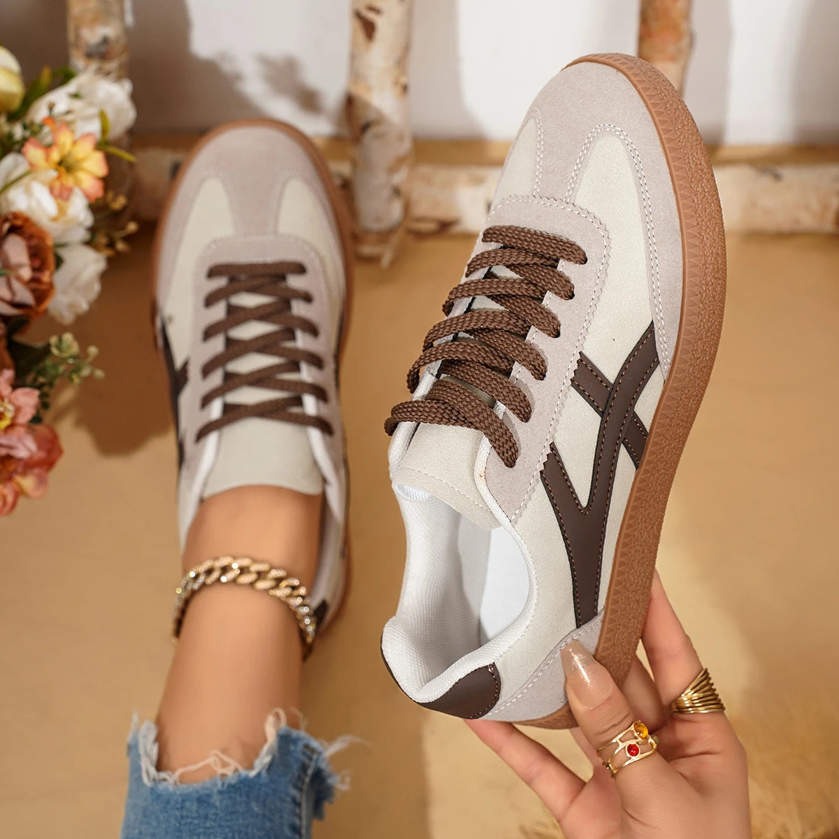Women Sneakers Fashion Casual Flats Vulcanize Shoes Fashion Round Toe Lace Up Comfortable Flat Shoes for Women