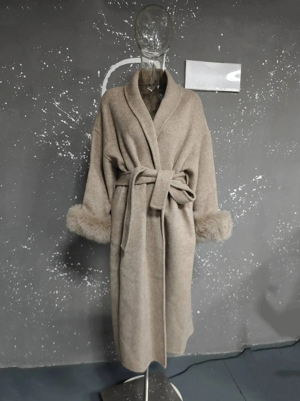 UCXQ Elegant OL Office Lady Overcoats Fur Patchwork Long Sleeve Woolen Coat Beautiful Women's Clothing Jacket Autumn 2025 Winter