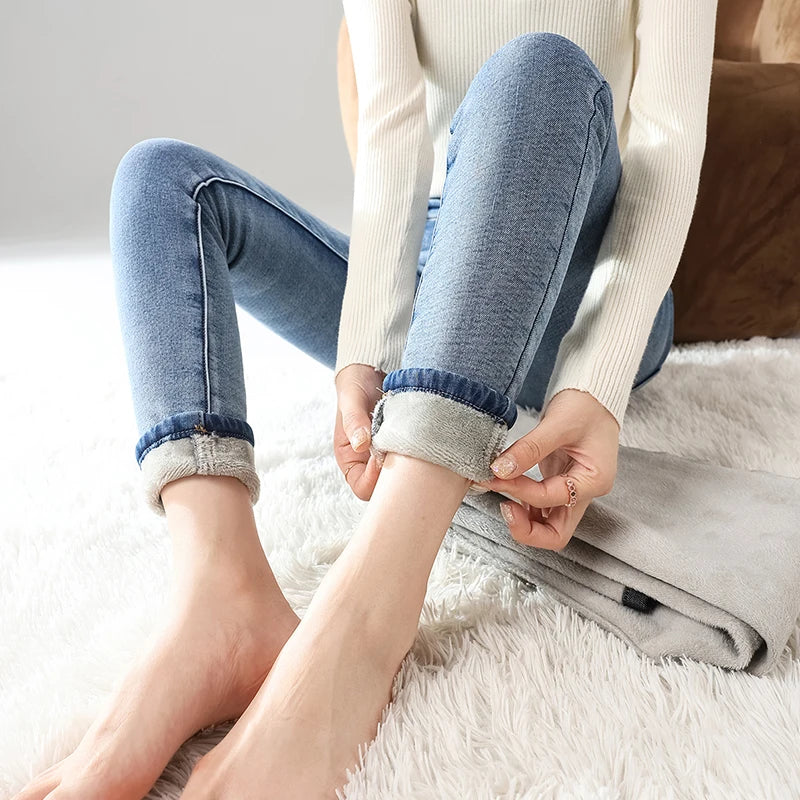 Women Thermal Jeans Winter Snow Warm Thickened Fleece Stretch Skinny Pencil Pants Fashion Korean Slim Fit Velvet Plush Pants
