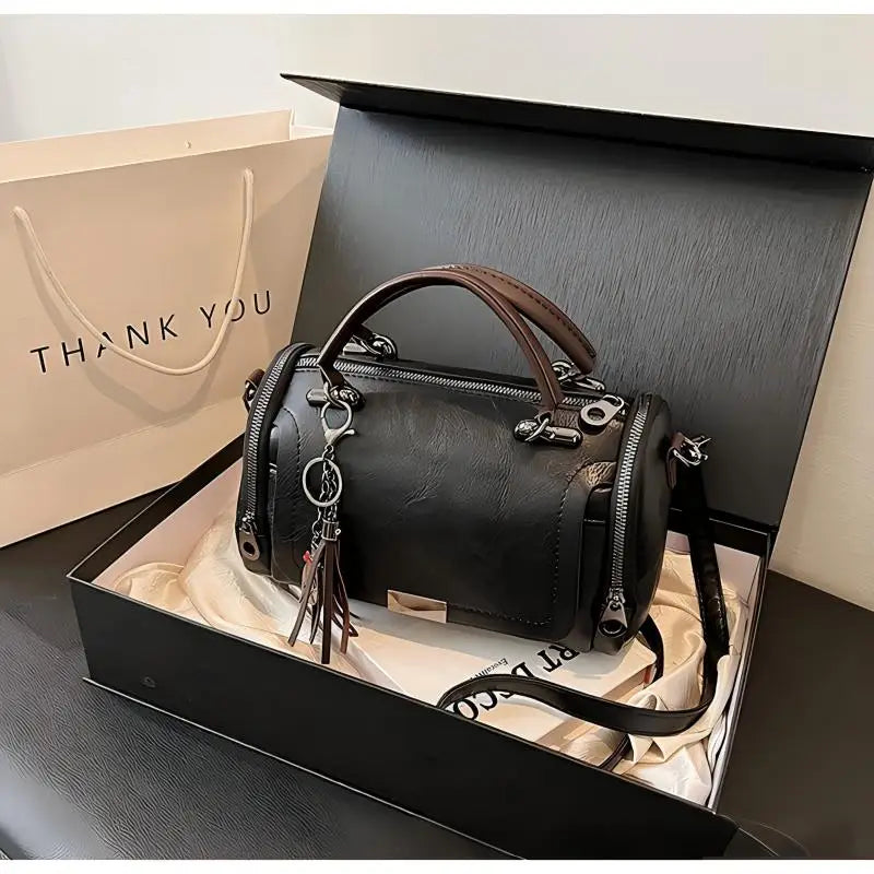 HOMEFISH Large Capacity Shoulder Bag for Women with Tassel Decoration Fashion Detachable Chain Boston Handbag Shoulder Bag