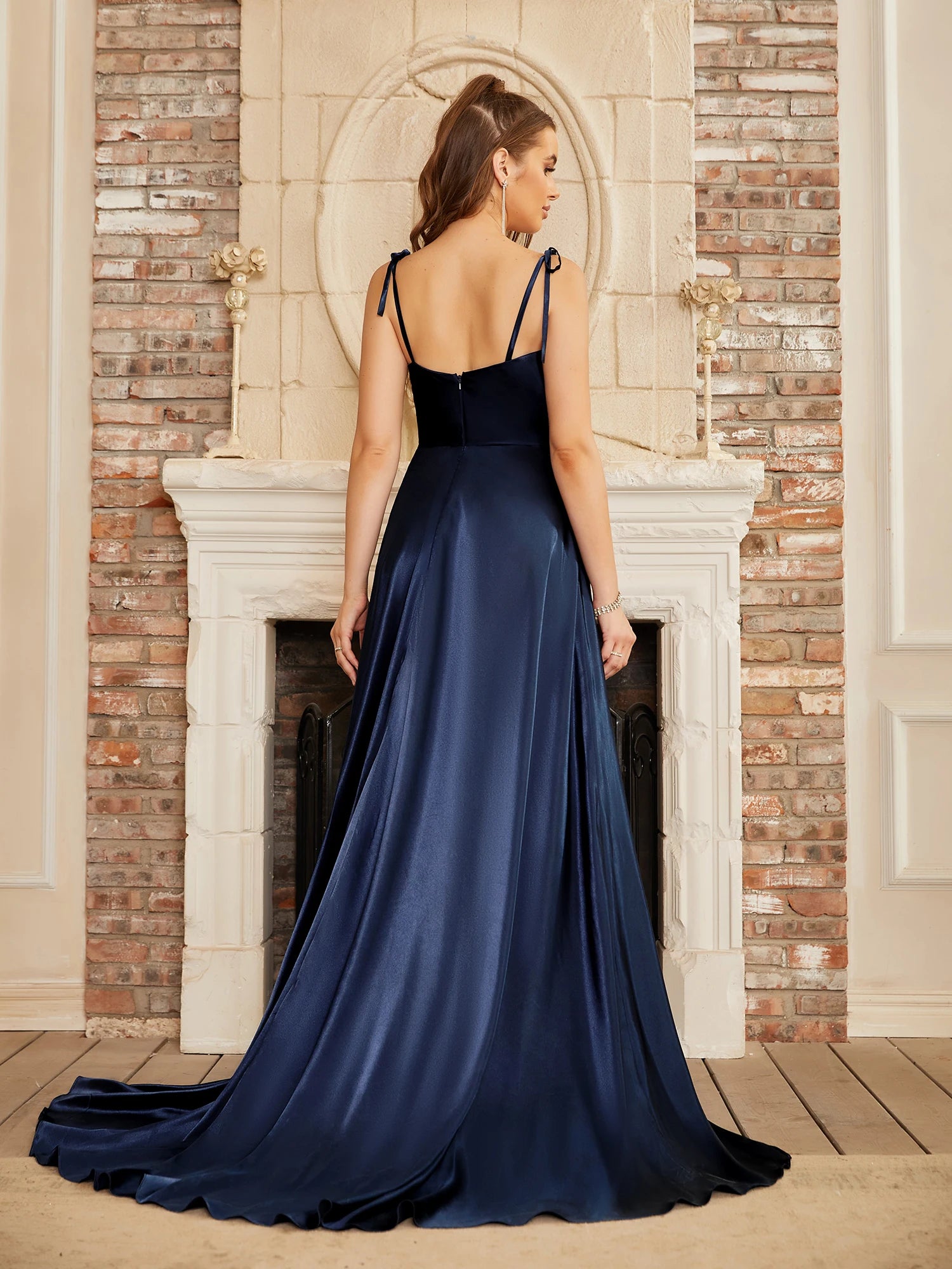 BABYONLINE Elegant Bridesmaid Dress Cowl Neck Adjusted Spaghetti Silky-satin Fabric A-line Silhouette Wedding Women Long Gown