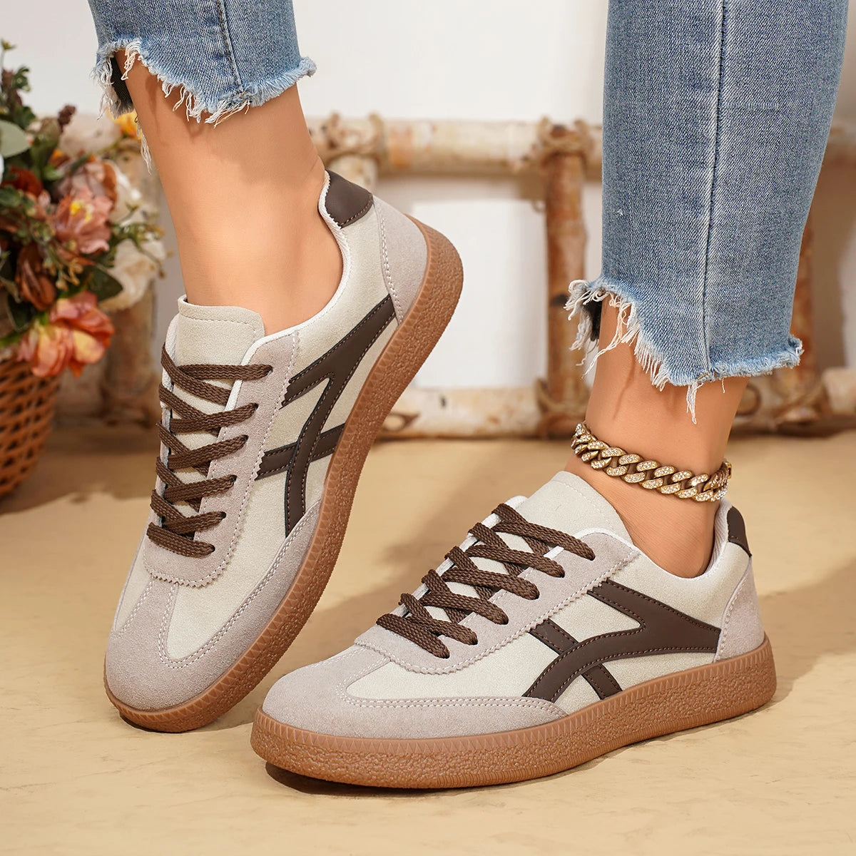 Women Sneakers Fashion Casual Flats Vulcanize Shoes Fashion Round Toe Lace Up Comfortable Flat Shoes for Women