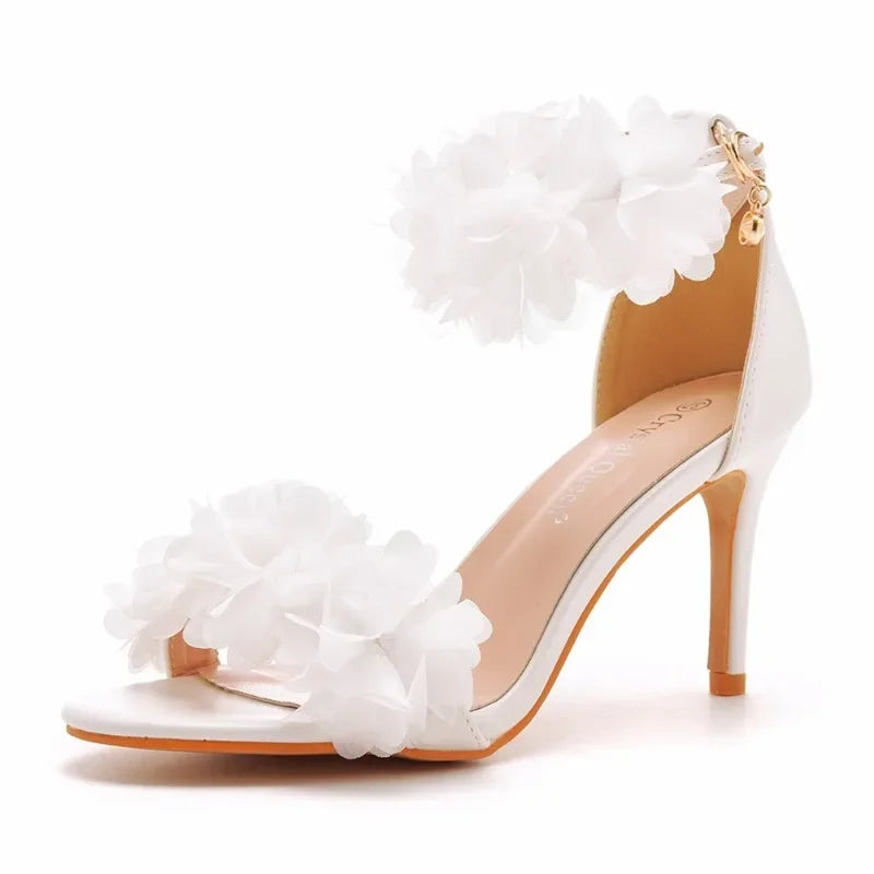 Women Sandals Fashion Sandalias Flower Decoration PU 8CM Cover Heel Buckle Strap White Solid Bridal Wedding Sweet Women's Shoes