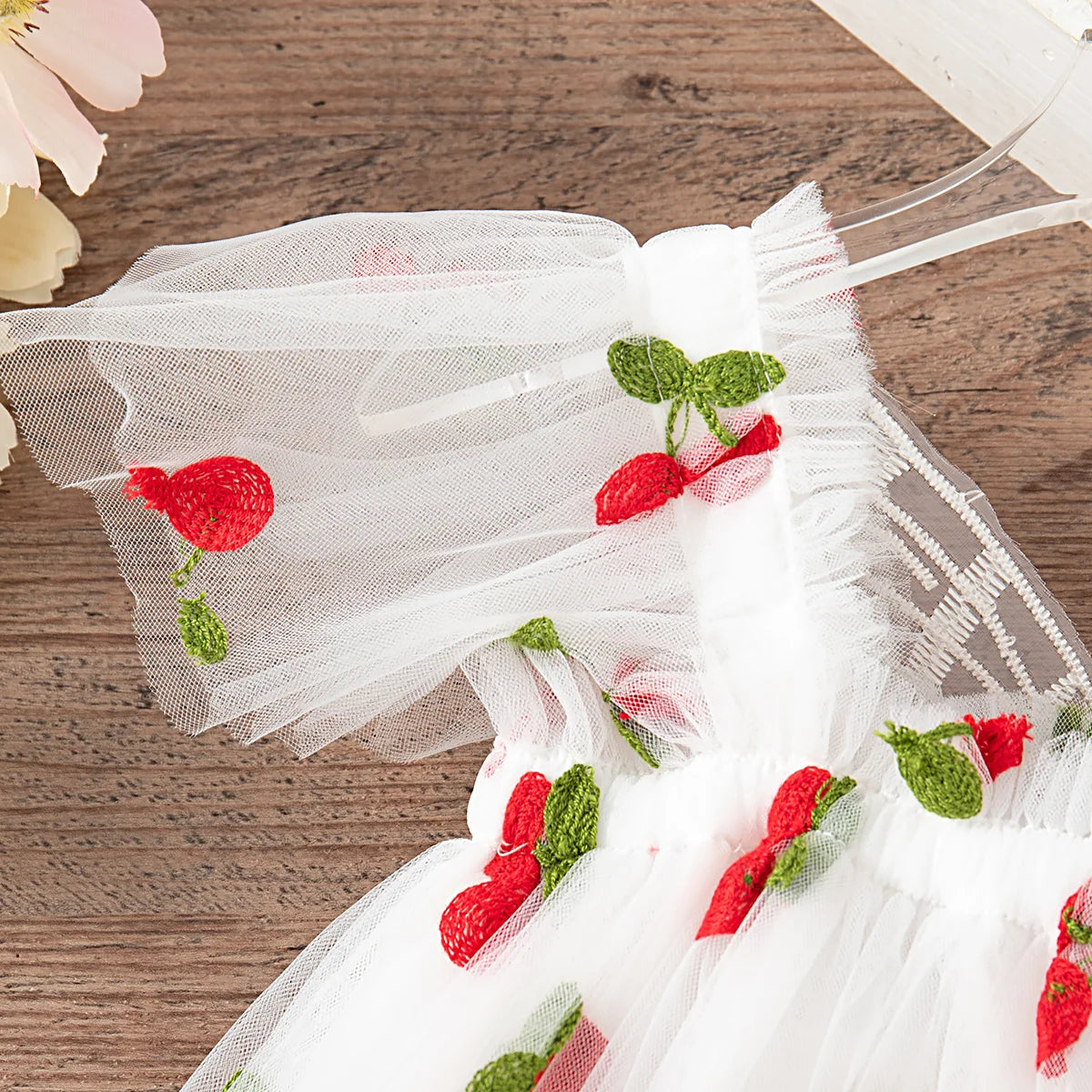 Summer New Girls' Dress Halter Small Flying Sleeve Embroidery Pattern Wings Sweet Princess Dress Mesh Princess Dress