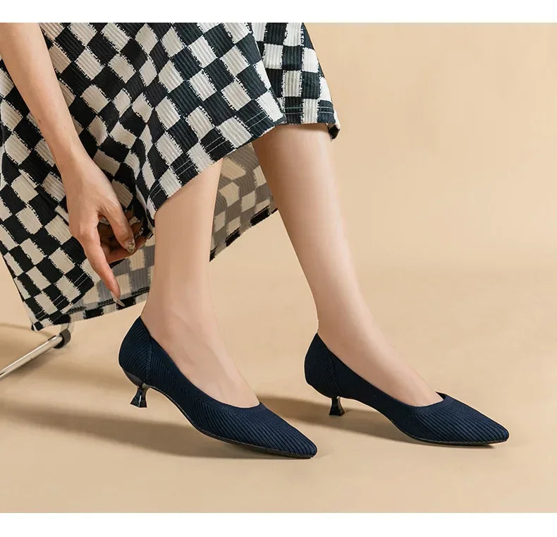 Women's Solid Color Flat Shoes Casual Fashion Breathable Non Slip Rubber Sole Pointed Non-Slip Comfortable Spring and Autumn