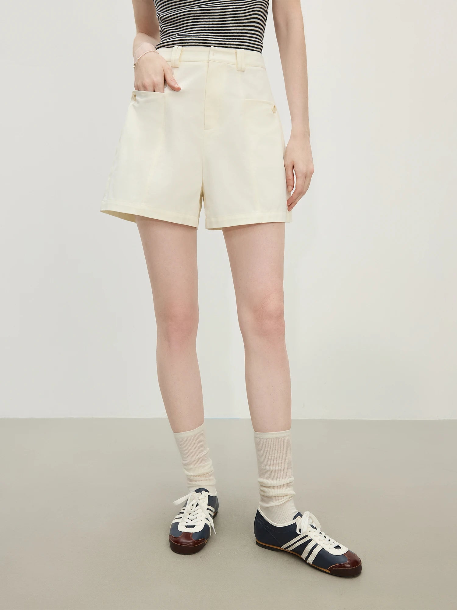 FSLE 100% Cotton Casual Shorts for Women Summer 2025 New Arrival Loose Fit Versatile Daily Wear Office Casual Chic 25FS12472