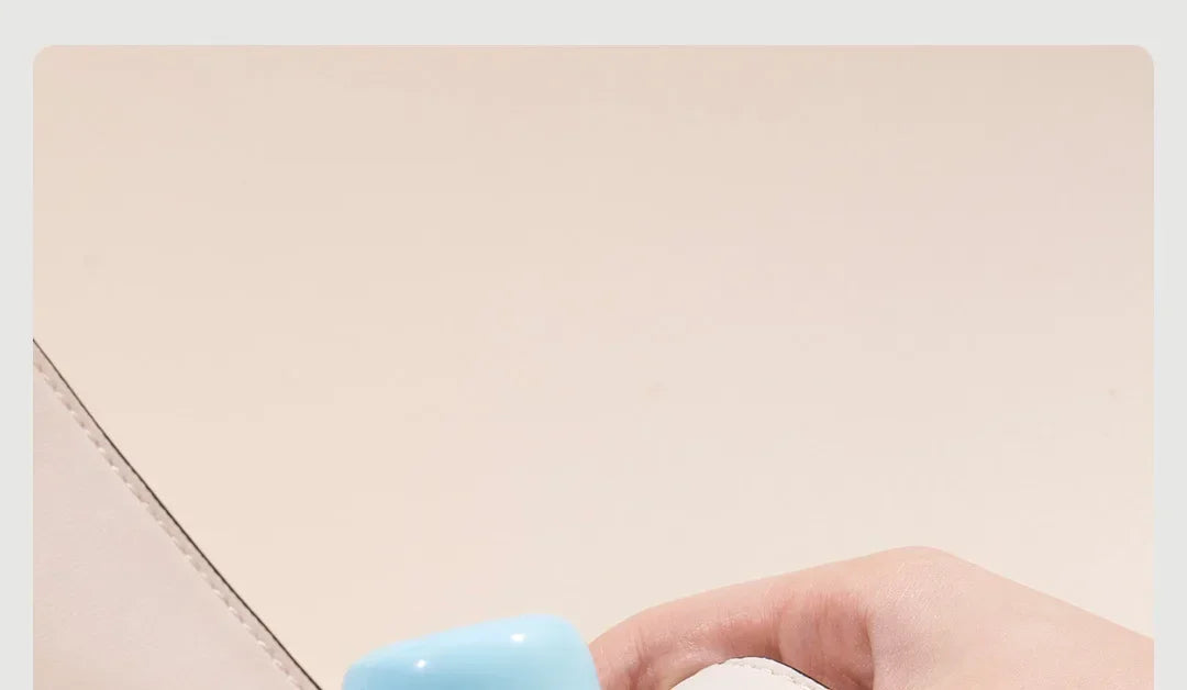 Portable 2-in-1 Pill Box with Pill Cutter for Cutting Small Pills or Large Pills in Half & Quarter Travel Pill Organizer Case