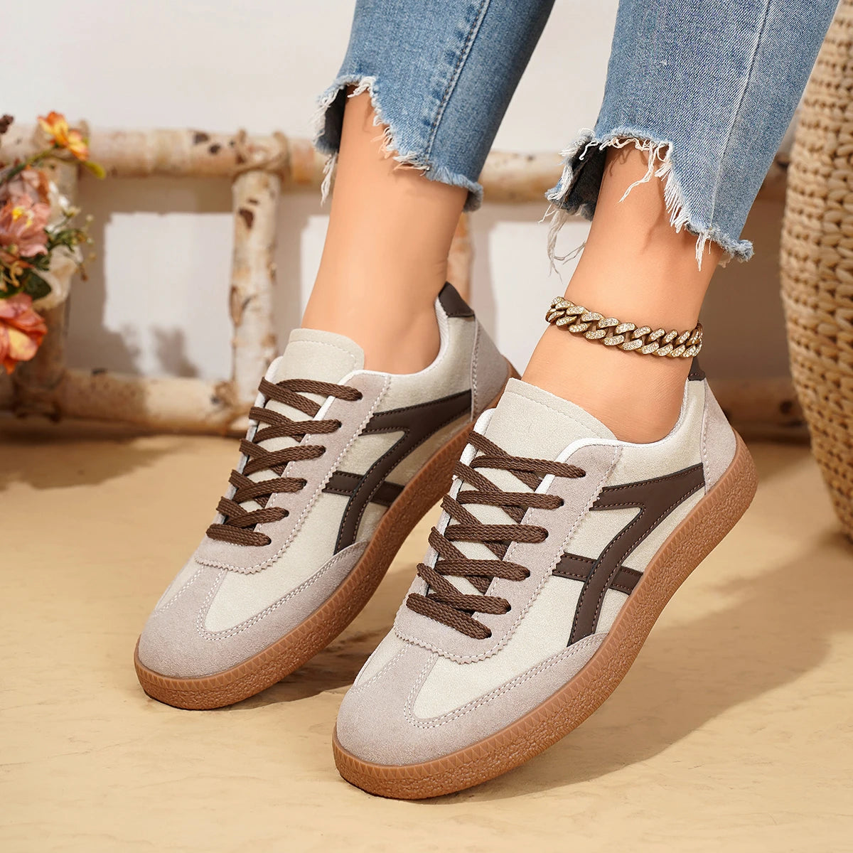 Women Sneakers Fashion Casual Flats Vulcanize Shoes Fashion Round Toe Lace Up Comfortable Flat Shoes for Women