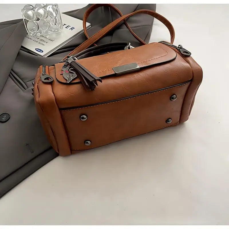 HOMEFISH Large Capacity Shoulder Bag for Women with Tassel Decoration Fashion Detachable Chain Boston Handbag Shoulder Bag