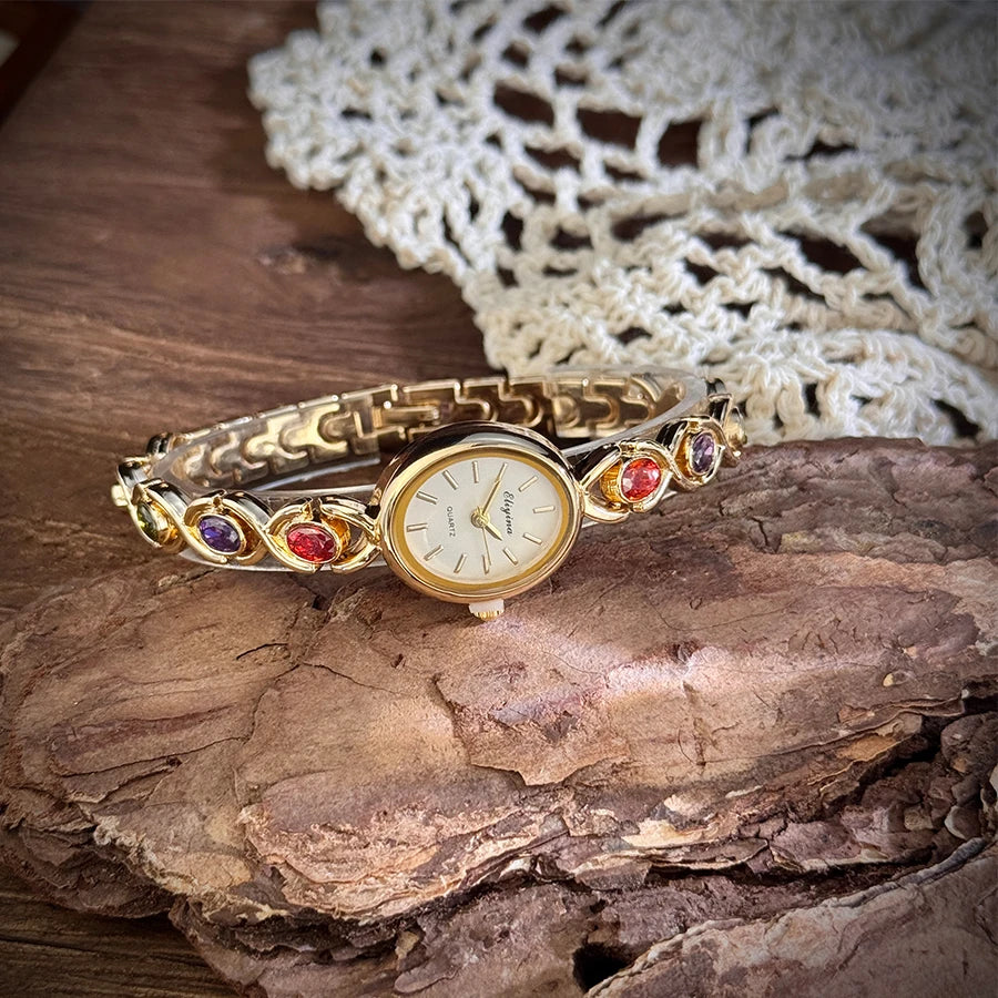 Elegant Lady's Retro round Color Gem Rainbow Quartz Watch with Chain Scale French Luxury Fashionable Ladies' Timepiece