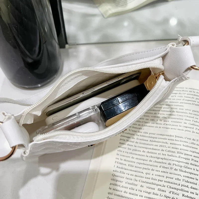Ladies' retro shoulder bag, armpit bag, crossbody bag with fashionable design