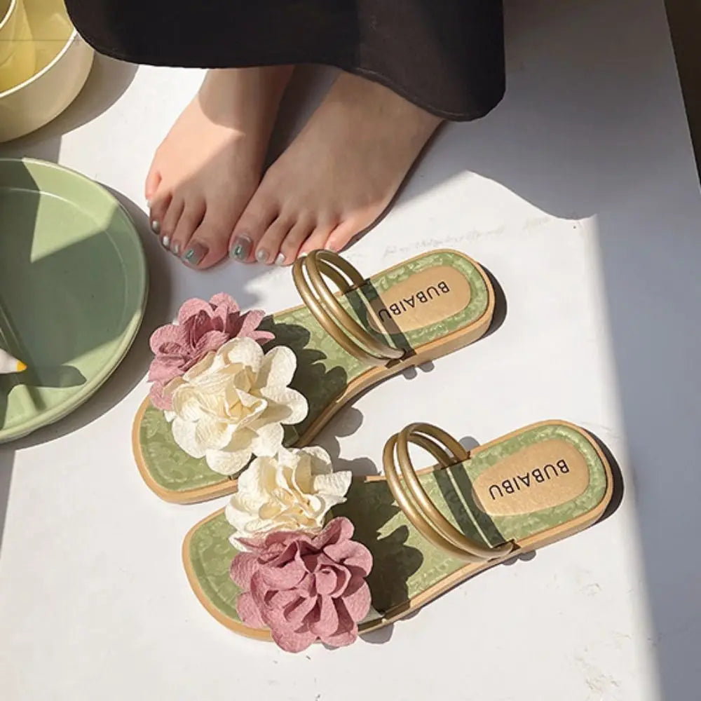 Casual Sweet Flower Flip Flops Waterproof Holiday Seaside Sandals Non-Slip Flat Vacation Beach Slippers Summer