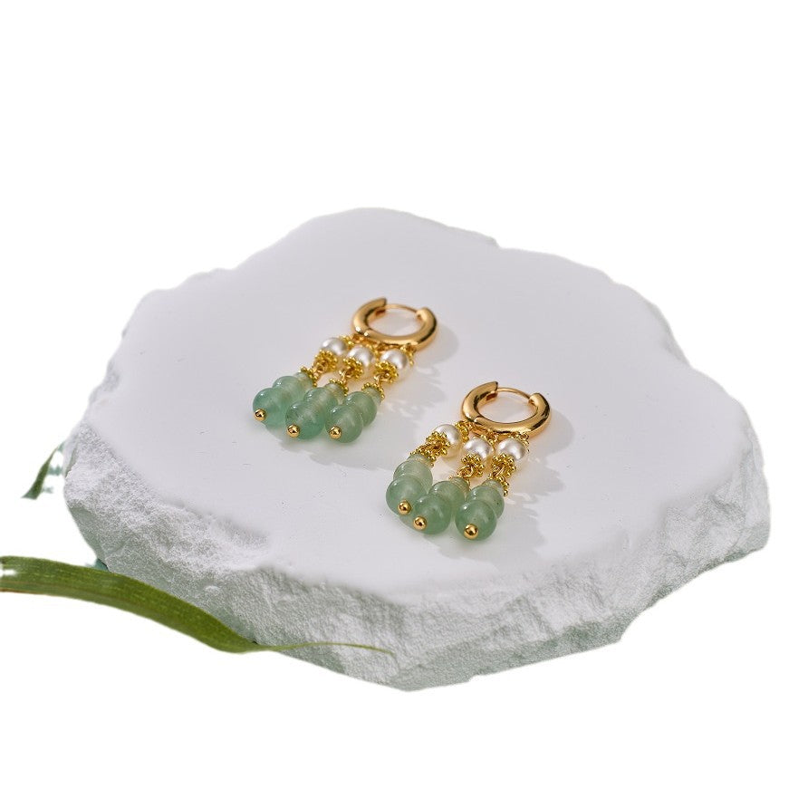 Light Luxury Retro Earrings With Pearl Water Droplets